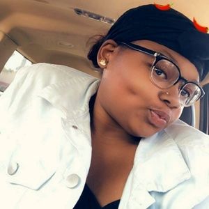 Meet your Posher, Kamiel